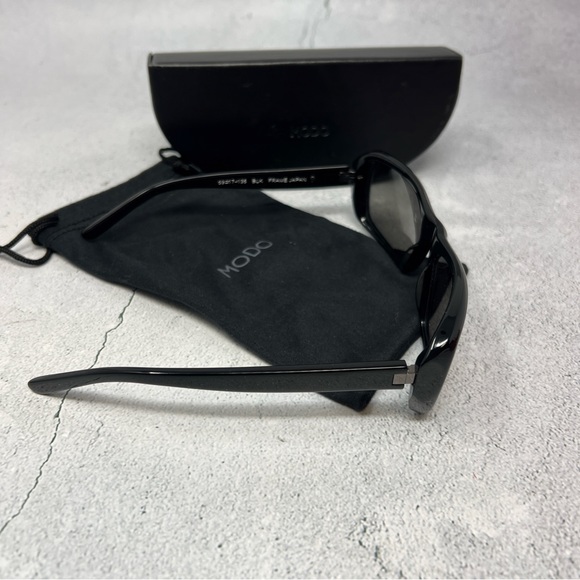 Modo Black Piero Sunglasses in Excellent condition.  59-17-135. - Picture 2 of 4